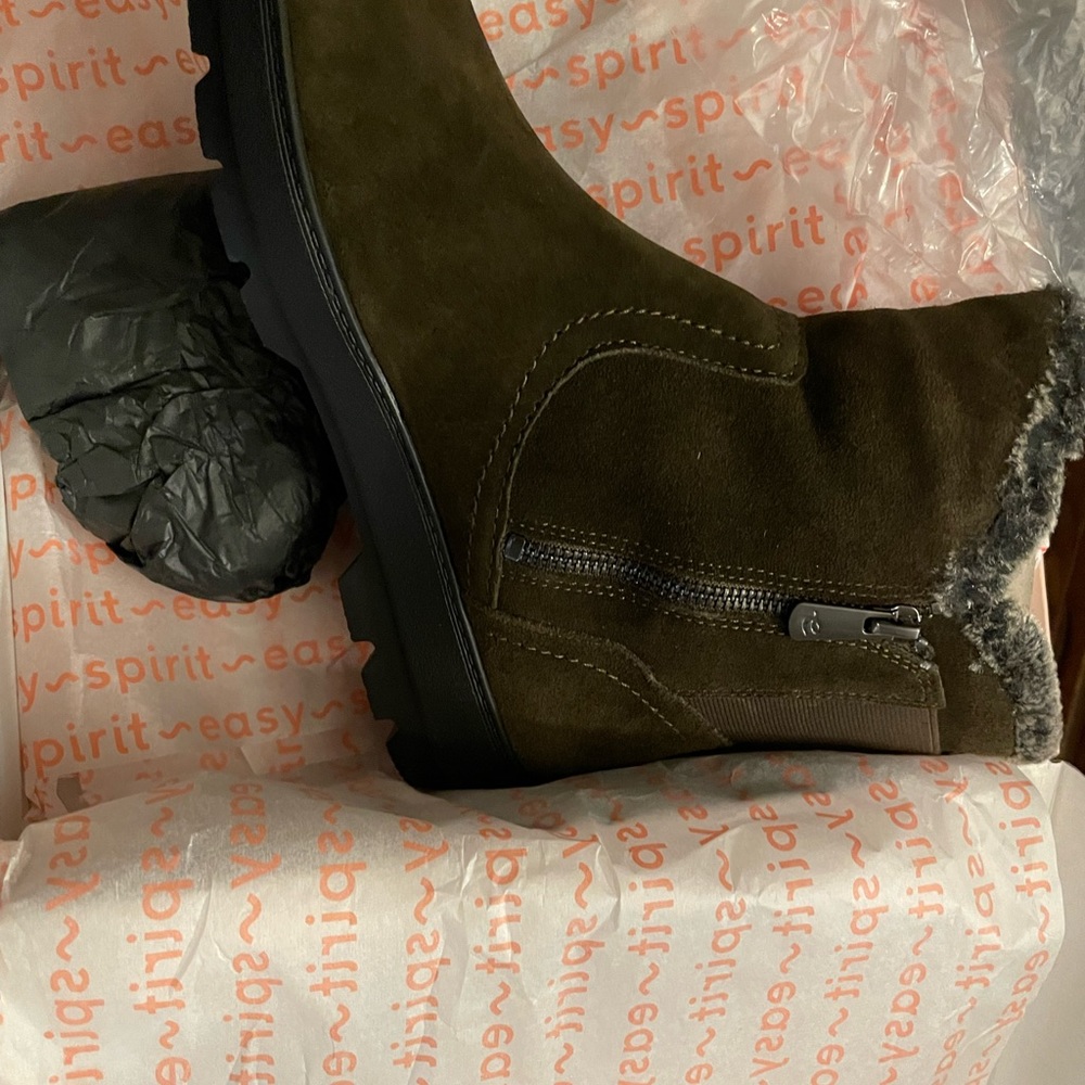 Easy spirit Adabelle faux fur lined booties - Picture 4 of 6